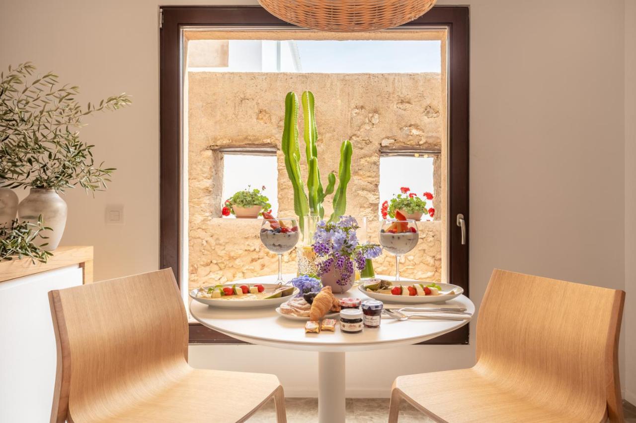 סנט לורנס דה בלפיה Agroturismo Safragell Ibiza Suites & Spa מראה חיצוני תמונה