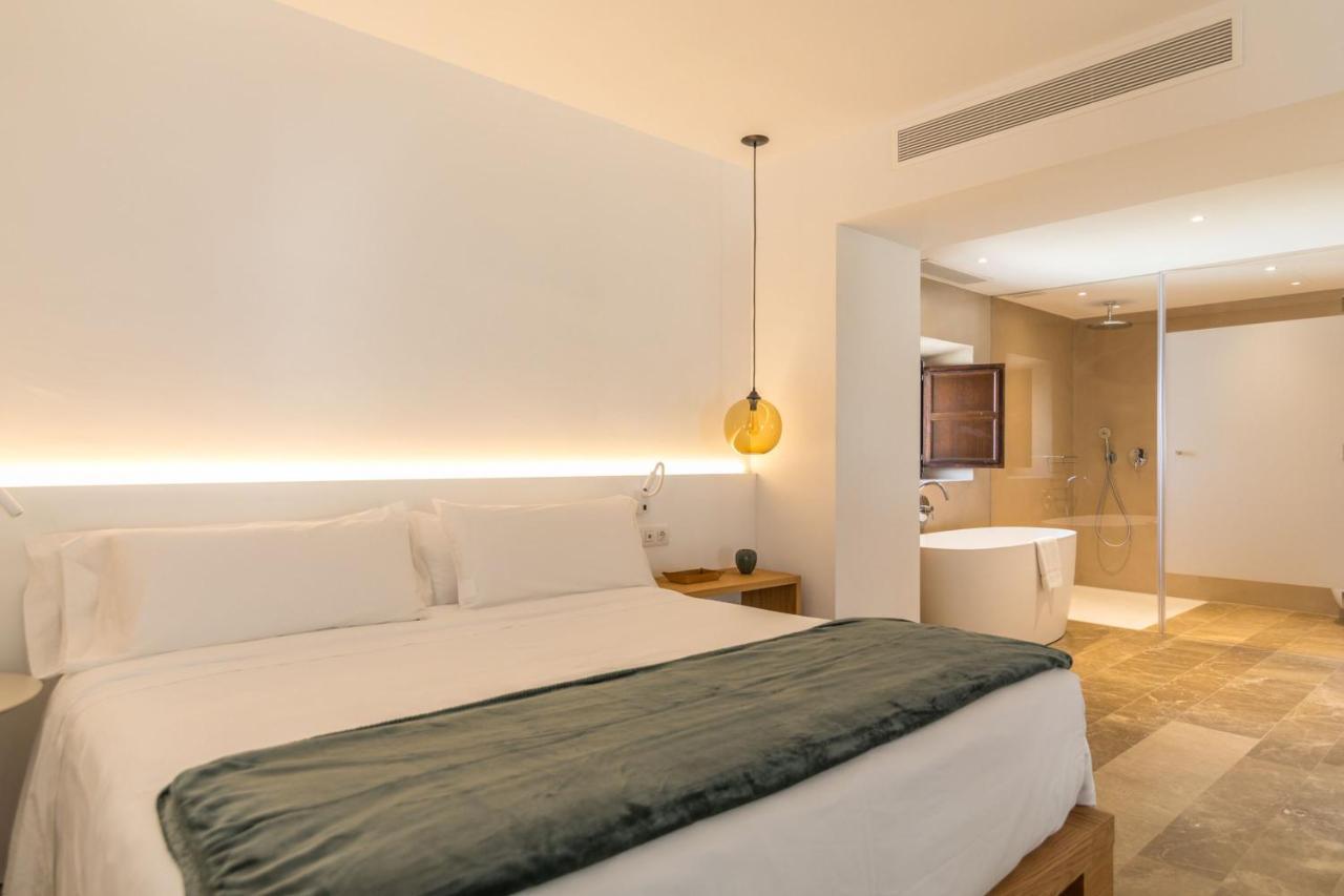 סנט לורנס דה בלפיה Agroturismo Safragell Ibiza Suites & Spa מראה חיצוני תמונה